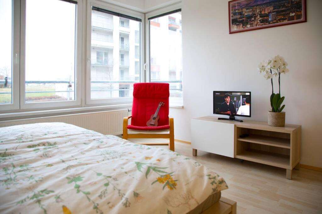 פראג Modern Apartments - Airport 8Mins מראה חיצוני תמונה